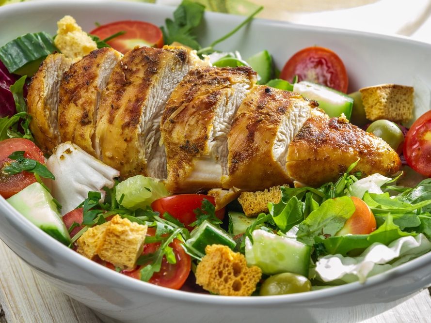 Salade de poulet grillé