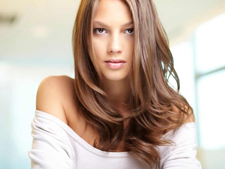 Femme au teint éclatant