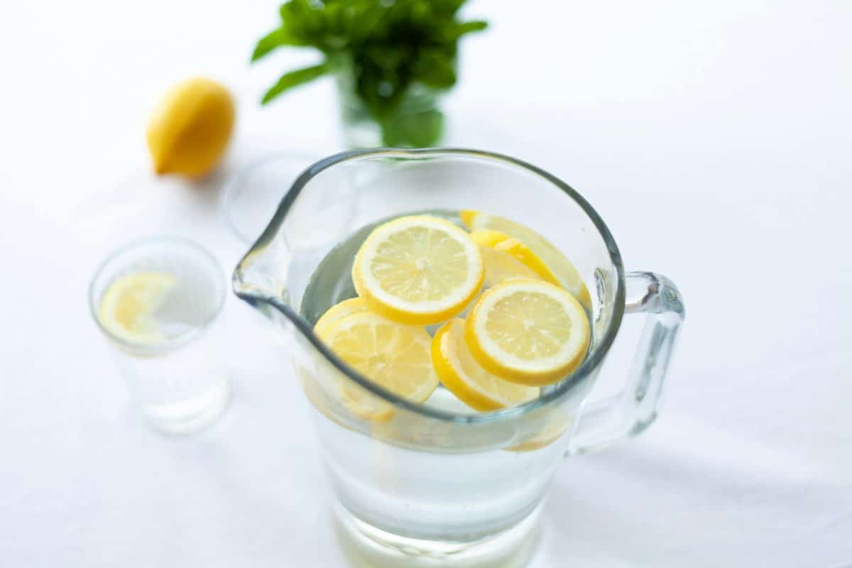 Eau citronnée